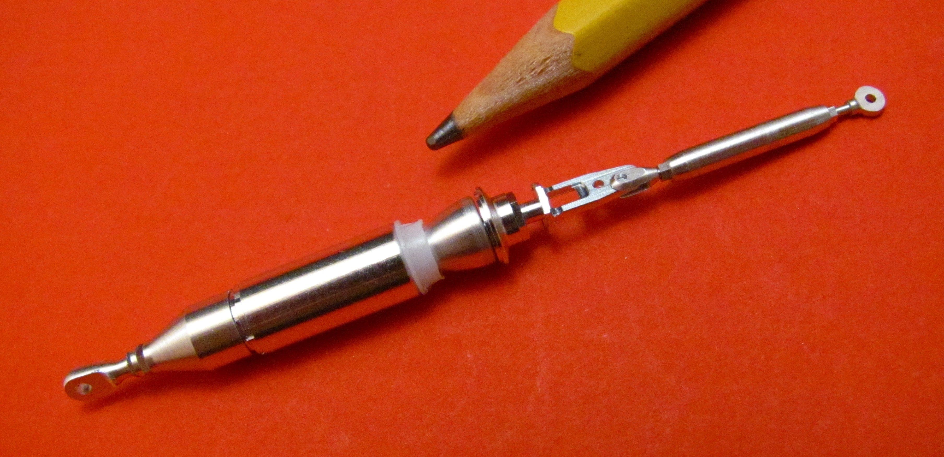 Rosso Ferrari 643 1/8 Scale Model Front Damper Assembled